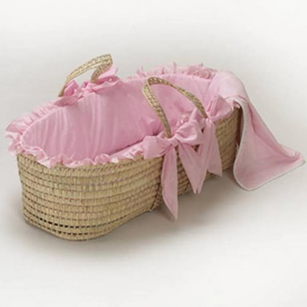 Classic Gingham Woven Moses Basket - Image 4