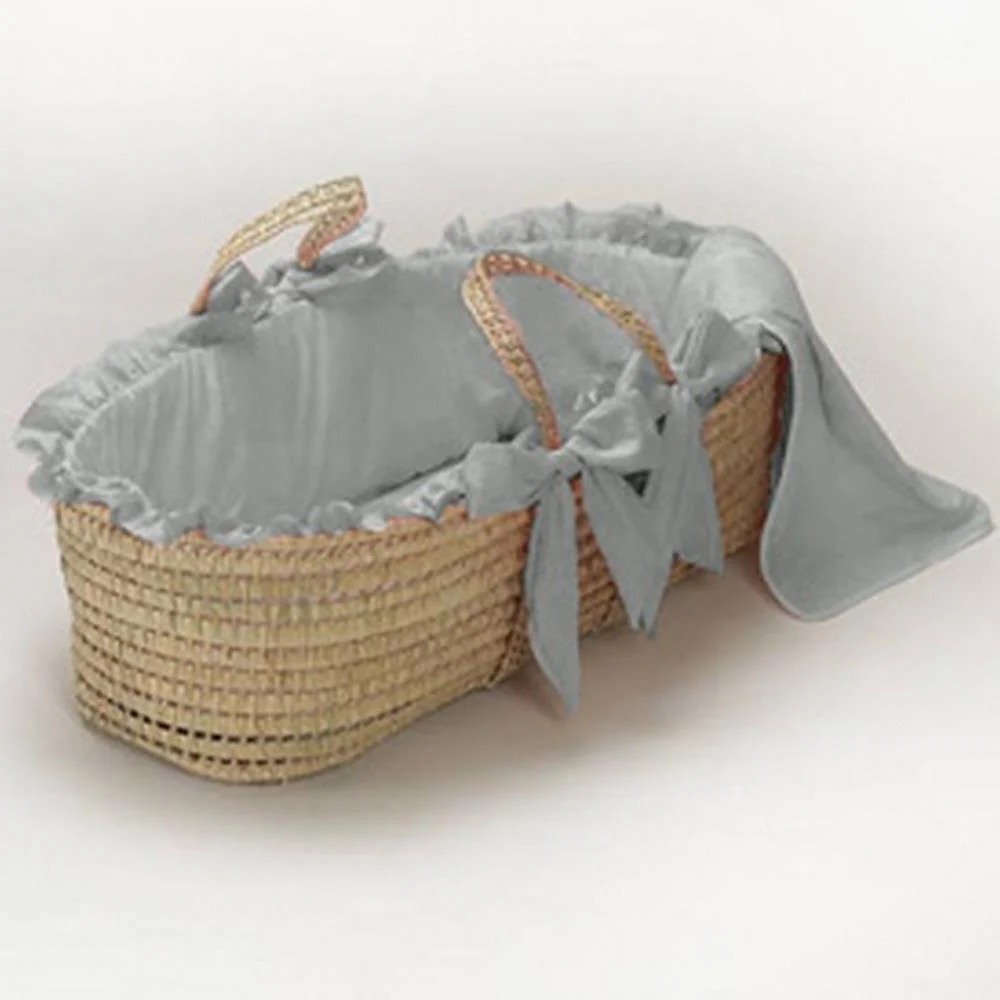 Classic Gingham Woven Moses Basket - Image 8