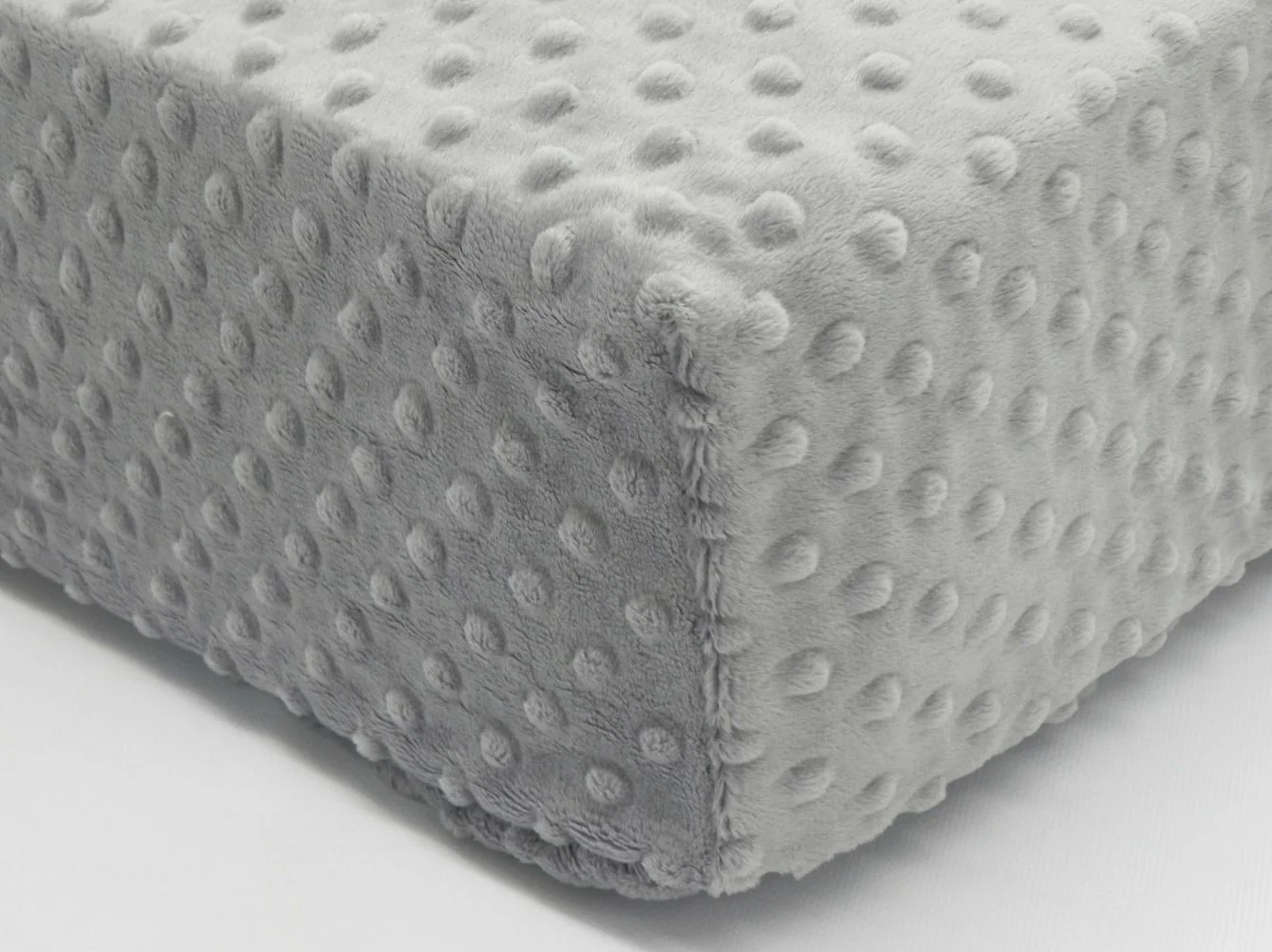Moses Basket Sheet Minky Dot - Image 9